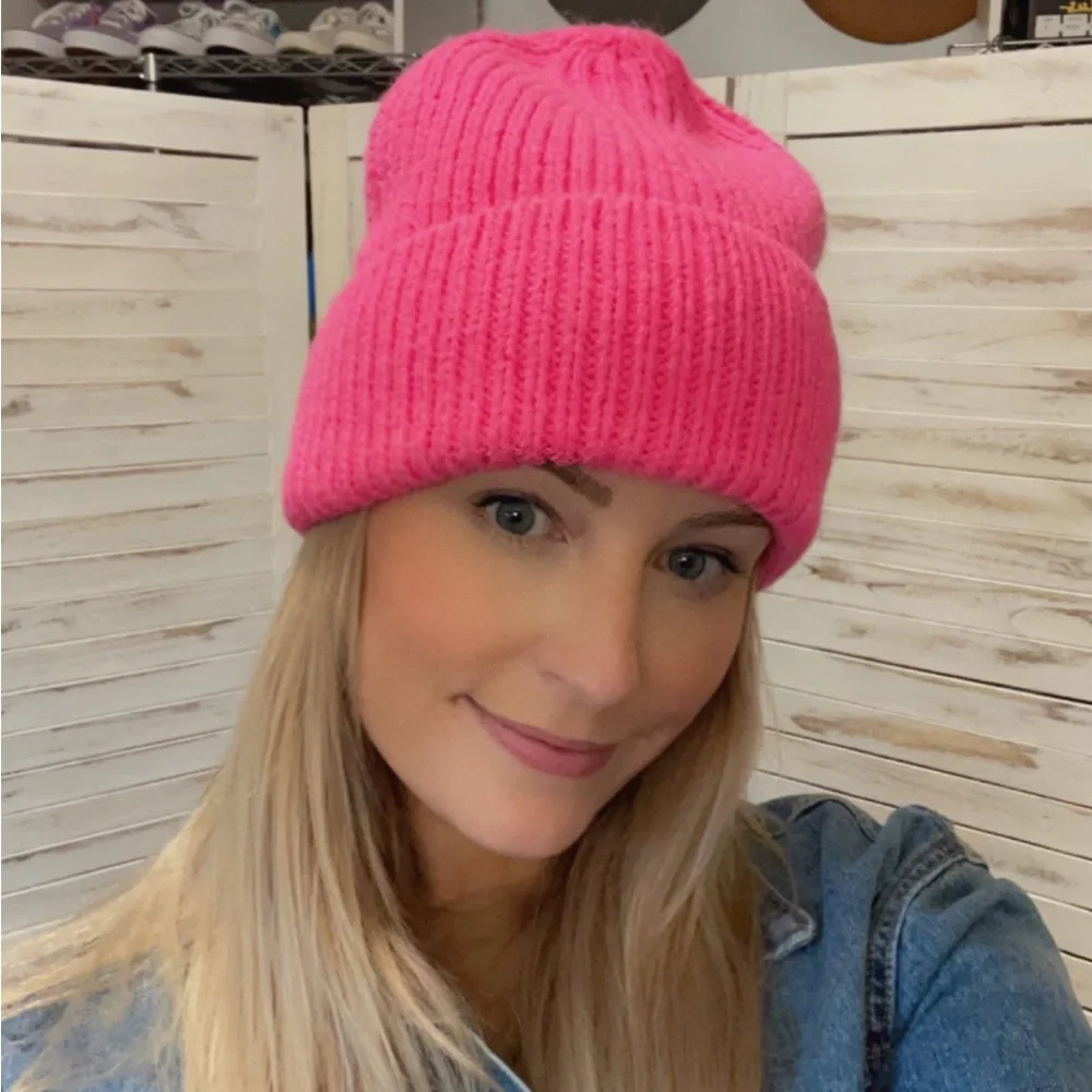 American Eagle | Hot Pink Ribbed Knit Chunky Beanie